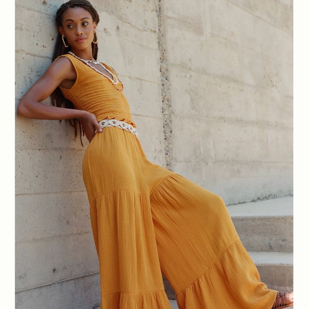 Anthropologie pant set medium